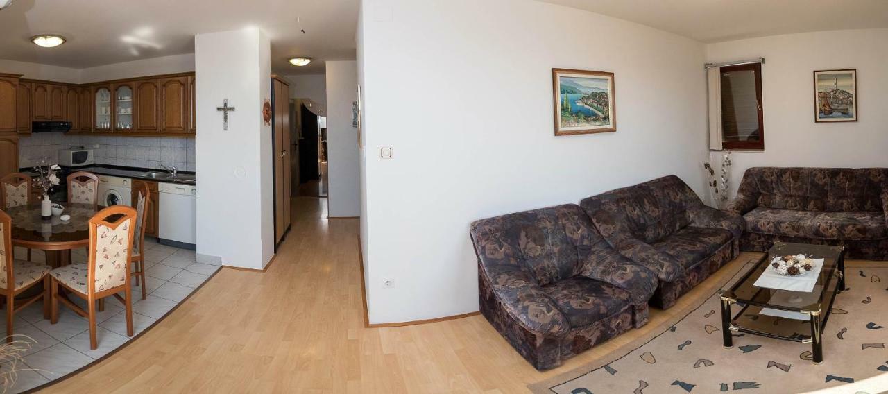 Apartman Ruzica ツリクヴェニツァ エクステリア 写真